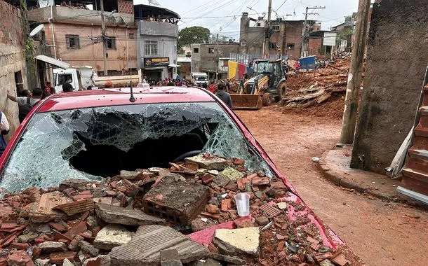 Destruição provocada pela chuva em Juiz de Fora (MG)
