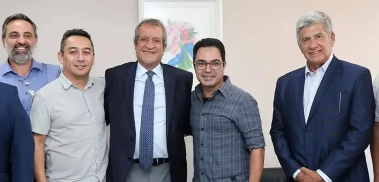 O presidente nacional do PL, Valdemar Costa Neto, disse que o irmão de Zezé deverá ser candidato a deputado federal pelo partido em Goiás.