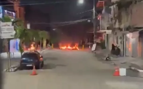 Barricada no Complexo da Maré