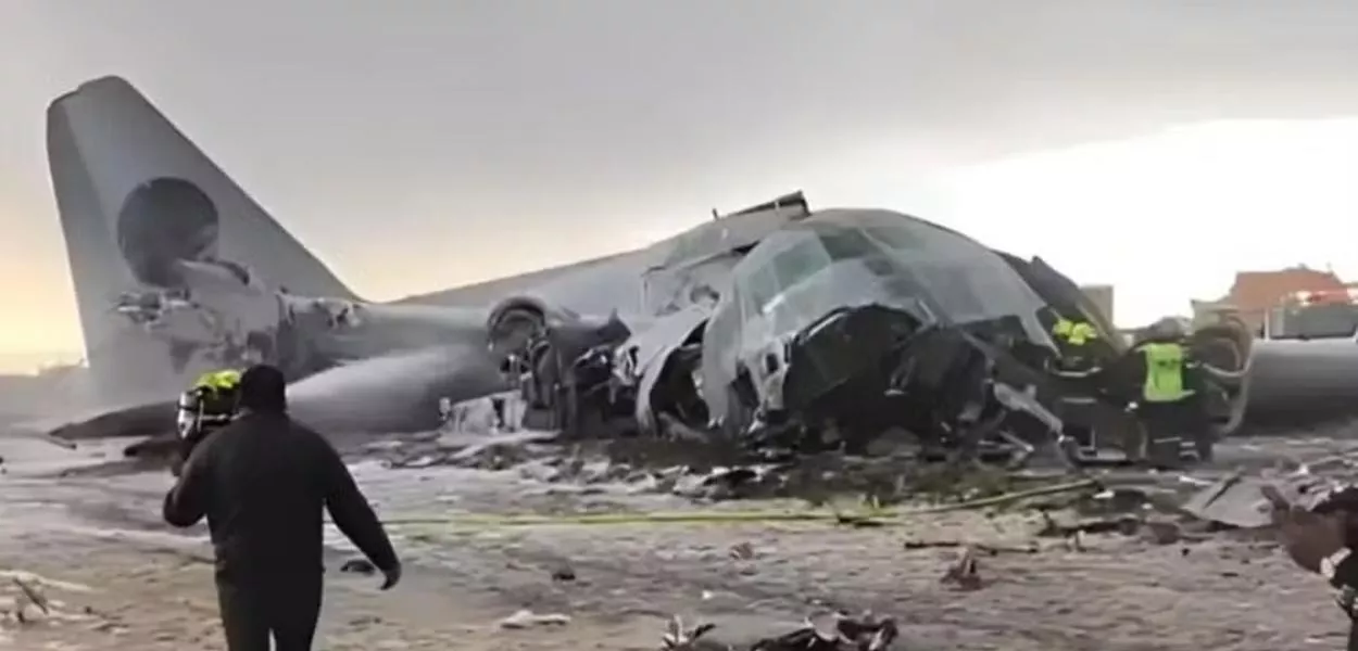 Avião da Força Aérea da Bolívia em El Alto