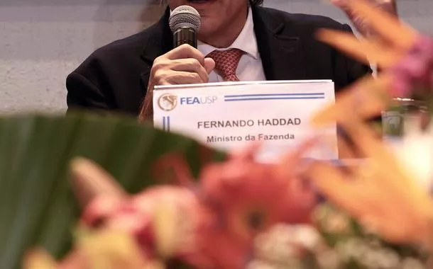 Haddad aguarda reunião com Lula e Alckmin para decidir candidatura