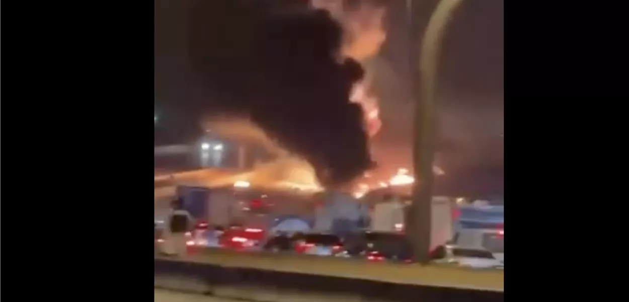 Embaixada dos EUA na Arábia Saudita é incendiada