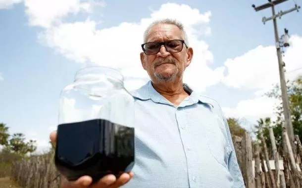 Agricultor que supostamente encontrou petróleo no quintal de casa pode ter uma notícia frustrante