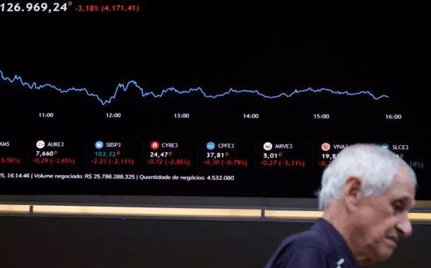 Painel eletrônico na B3 em São Paulo
04/04/2025 