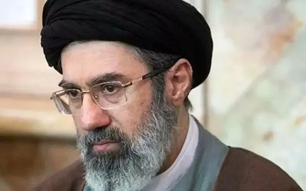 Após fracasso de EUA e Israel em mudança de regime no Irã, filho de Khamenei desponta como favorito à sucessão do líder supremo