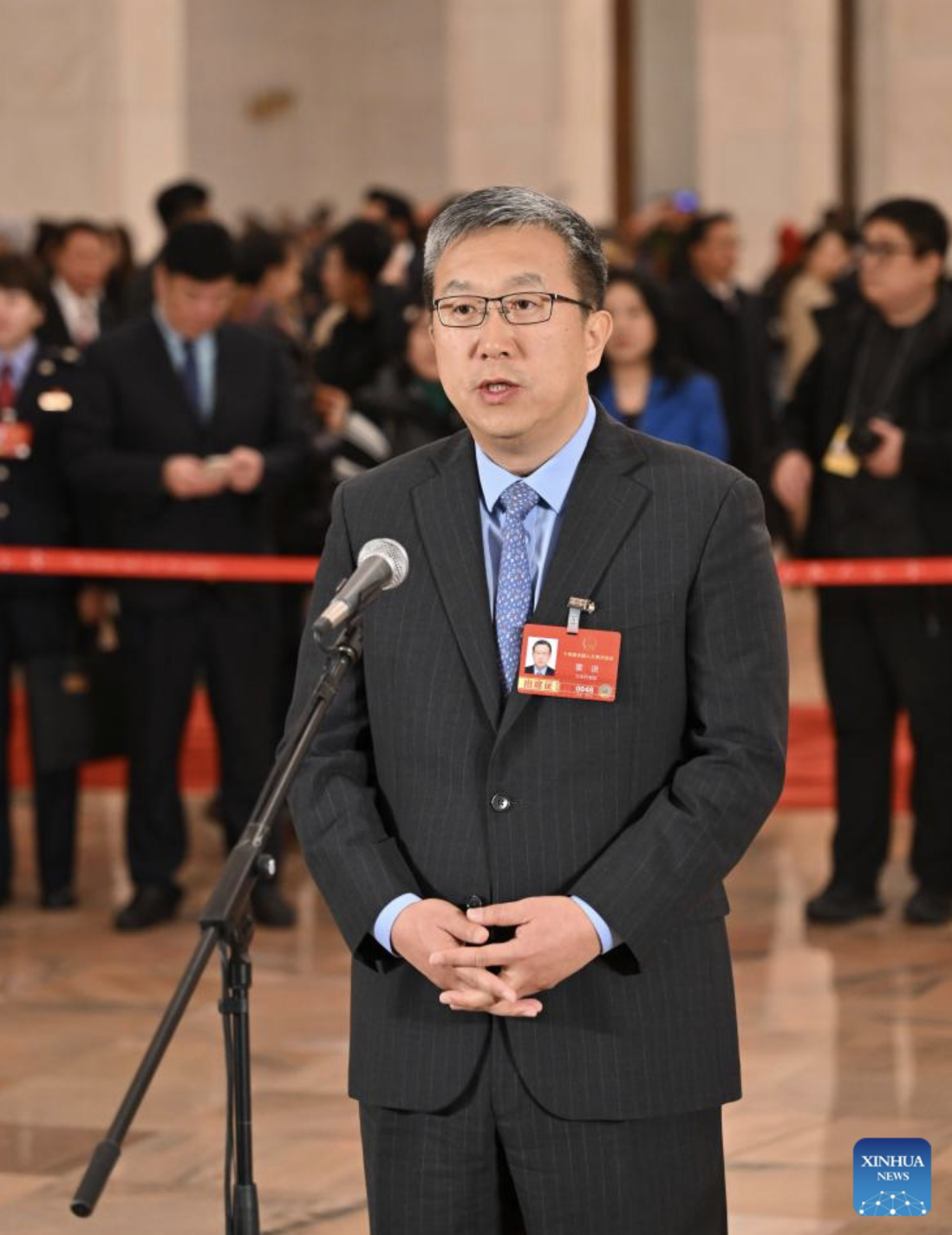 Deputados da APN concedem entrevista em grupo antes da sessão anual