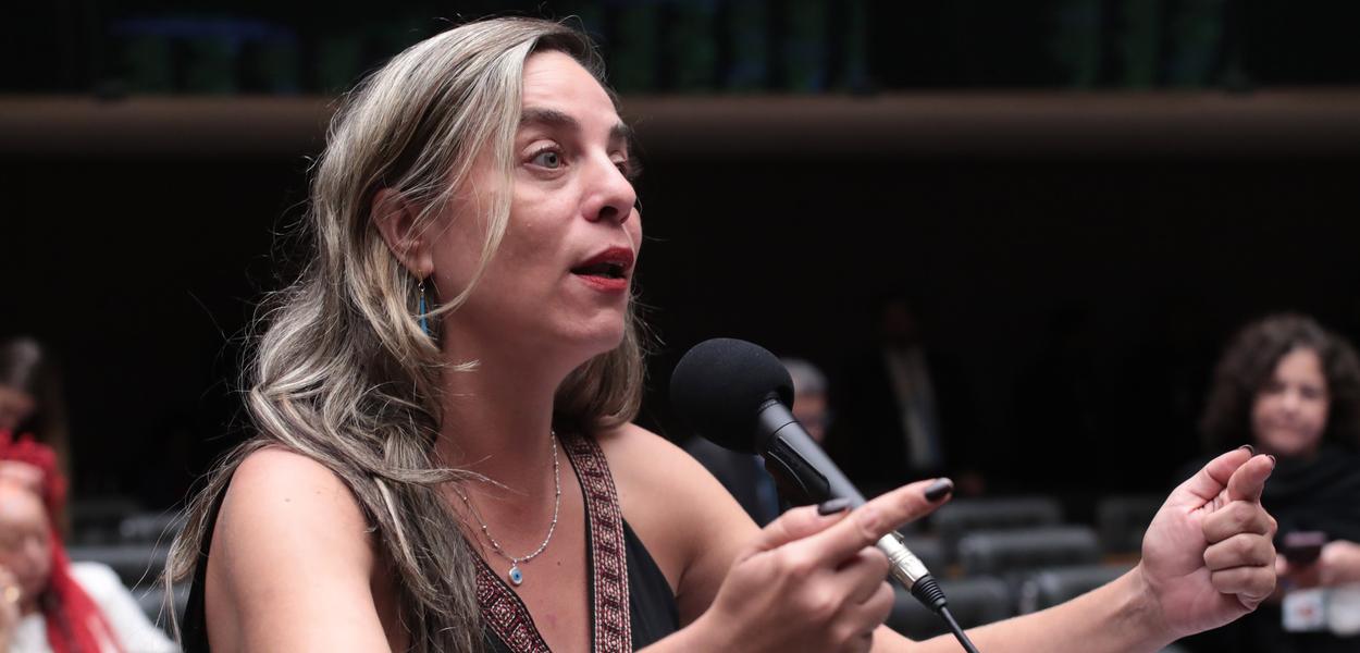 Fernanda Melchionna critica eventual federação PT-Psol: "puxadinho"