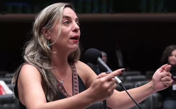 Fernanda Melchionna critica eventual federação PT-Psol: "puxadinho"
