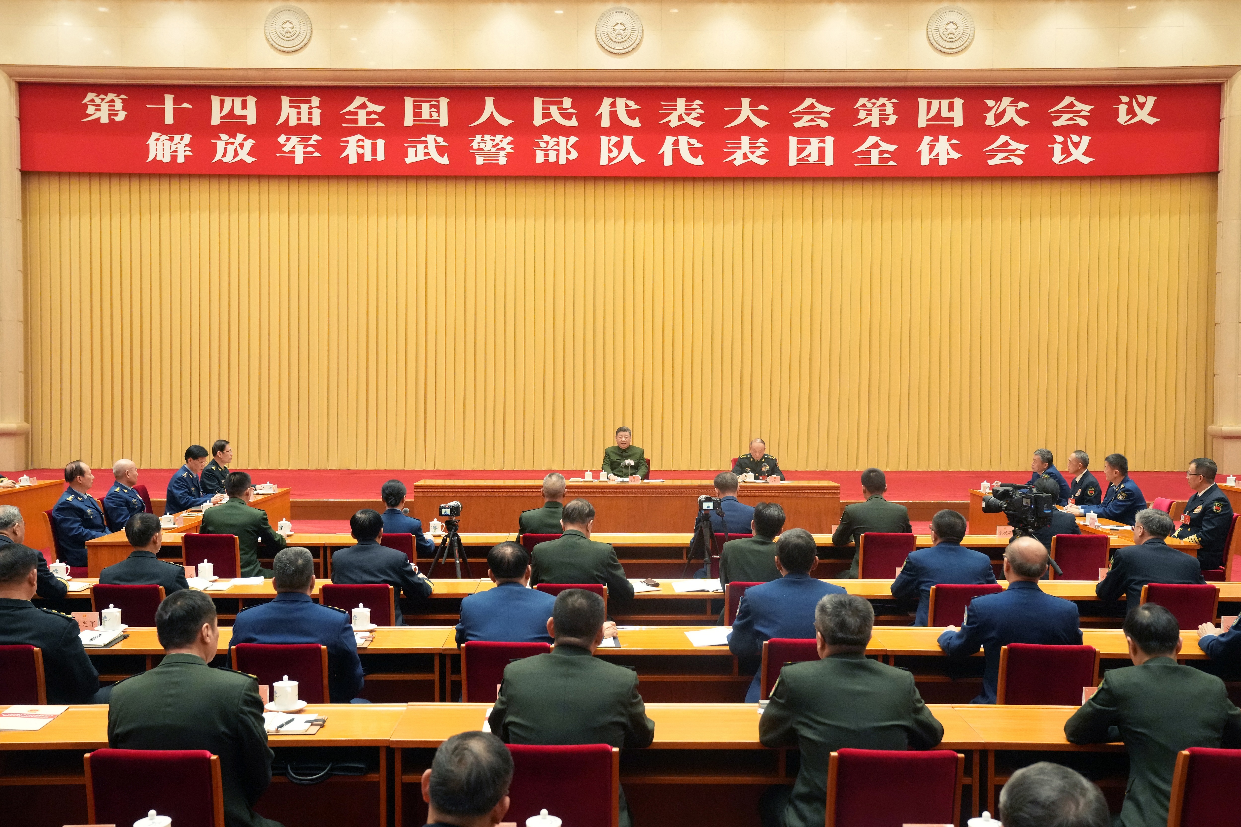 Xi Jinping pede mais esforços para a modernização da defesa nacional e das forças armadas