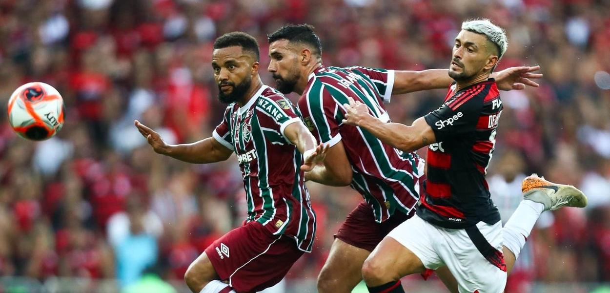 Fluminense e Flamengo disputam final do Campeonato Carioca no Maracanã; confira onde assistir