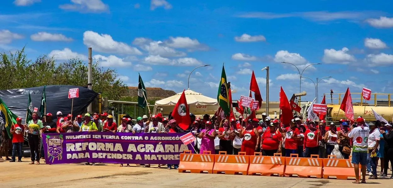 Jornada Nacional de Lutas das Mulheres Sem Terra - MST