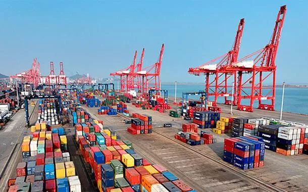Comércio exterior da China cresce 18,3% no primeiro bimestre de 2026