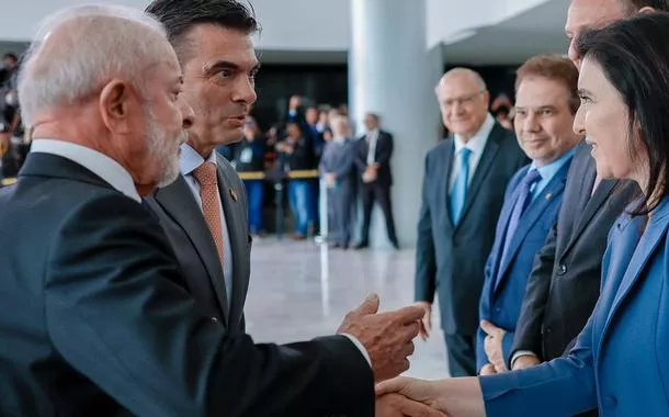 Lula aponta comércio e energia como eixos da relação com Bolívia