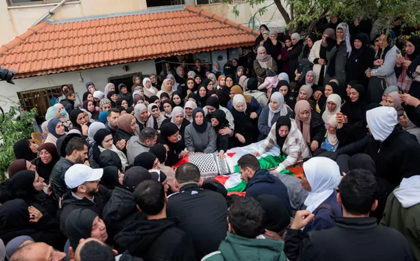 Israel assassina família palestina na Cisjordânia, matando pai, mãe e duas crianças