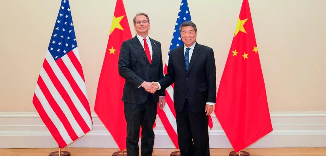 China e EUA mantêm negociações francas, aprofundadas e construtivas sobre questões econômicas e comerciais