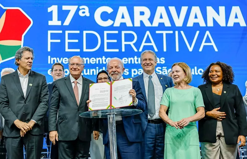 Presidente Lula sanciona lei que amplia redução tributária para a indústria química nacional