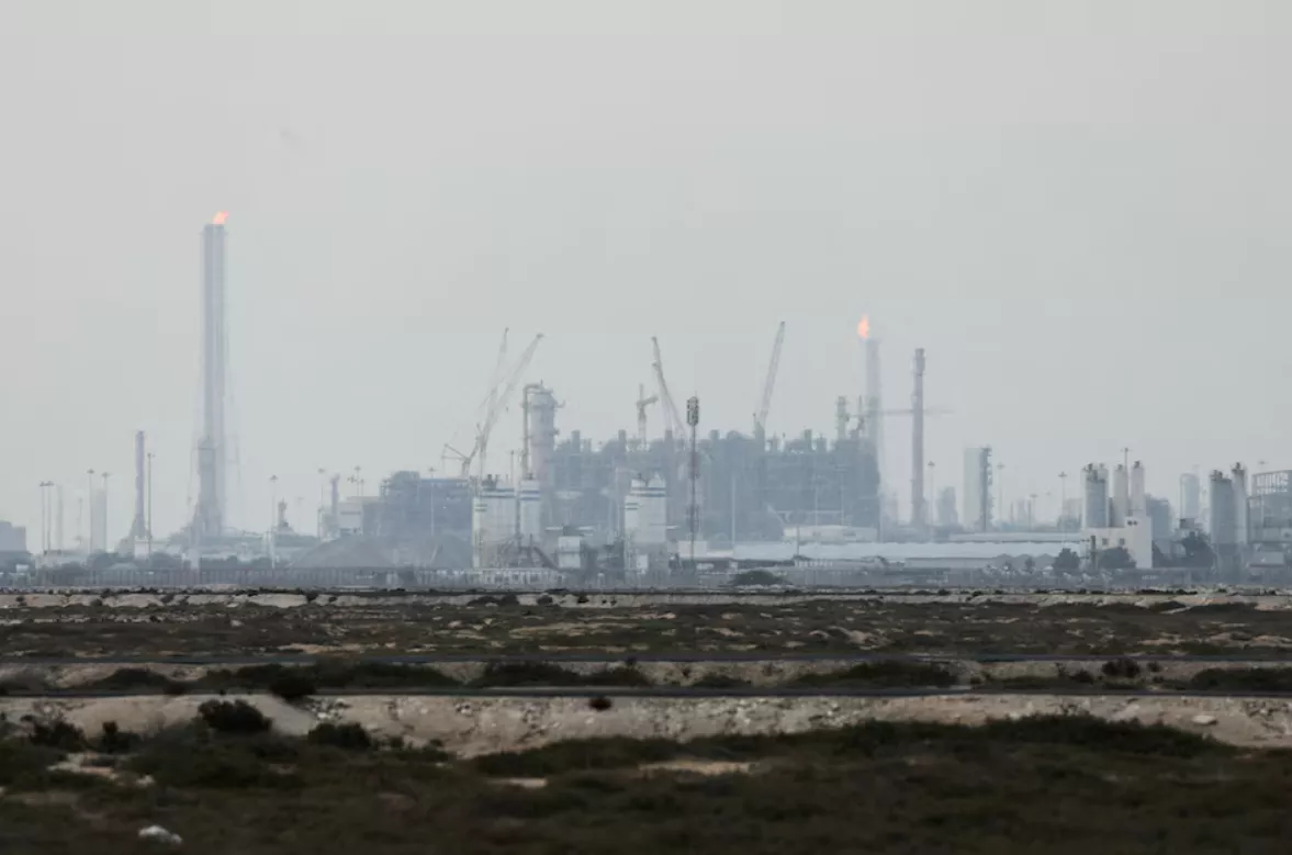 Instalações de produção de gás natural liquefeito (GNL) da QatarEnergy, em meio ao conflito EUA-Israel com o Irã, na Cidade Industrial de Ras Laffan, Catar, 2 de março de 2026