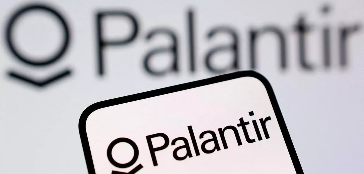 Ilusração com logotipo da Palantir 
3 de agosto de 2025
REUTERS/Dado Ruvic
