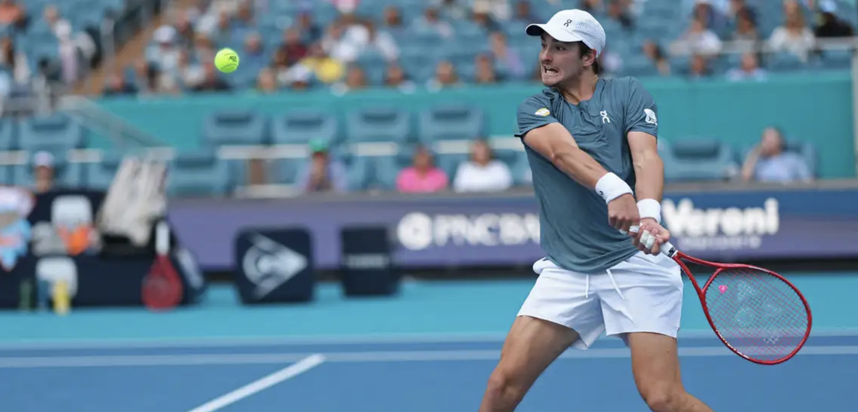 João Fonseca vence e avança no Masters de Monte Carlo