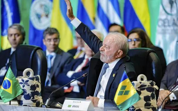 Lula alerta para disputa por minerais críticos na América Latina e África
