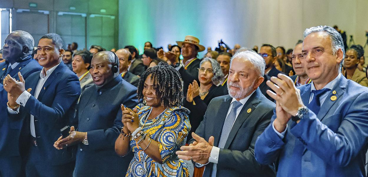 No Foro CELAC-África, Lula presta solidariedade a Cuba e à Venezuela