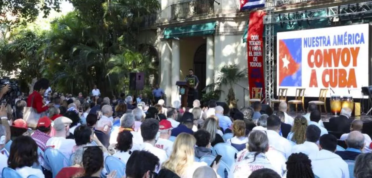 Caravana internacionalista manifestou solidariedade a Cuba 