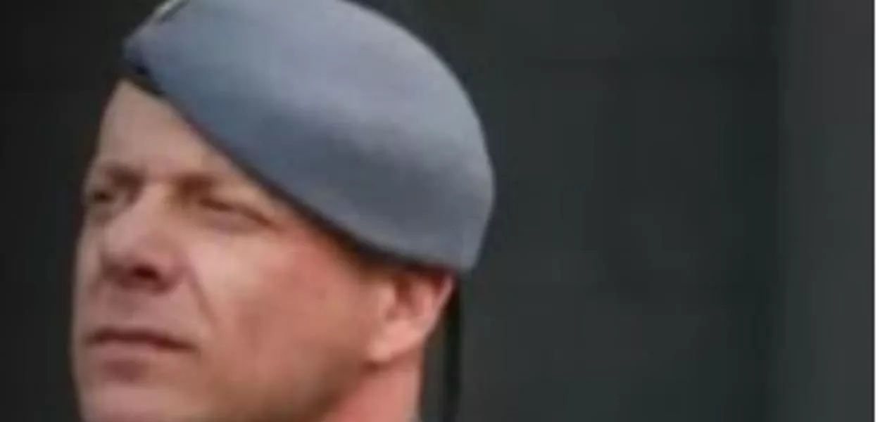 Cossani estava escalado para trabalhar das 7h às 19h no dia 28 de agosto de 2021, permanecendo de sobreaviso até a manhã seguinte. No entanto, durante esse período, ele teria deixado suas funções no batalhão p