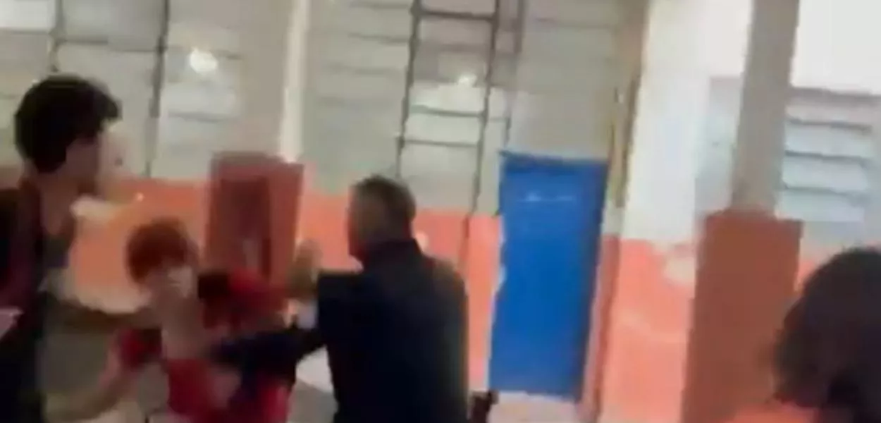 Episódio foi na manhã desta quarta-feira (25) na Escola Estadual Senor Abravanel, no Largo do Machado