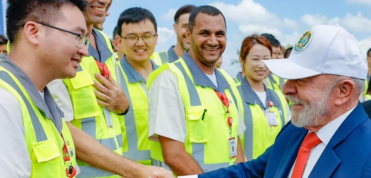 5.03.2026 - Presidente da República, Luiz Inácio Lula da Silva, durante visita às instalações da nova fábrica da CRRC Brasil, na Av. Marginal 26, 036 - 3400 – Fazenda Bom Retiro, Araraquara - SP.