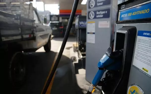 Escassez de diesel já atinge 166 cidades no Rio Grande do Sul