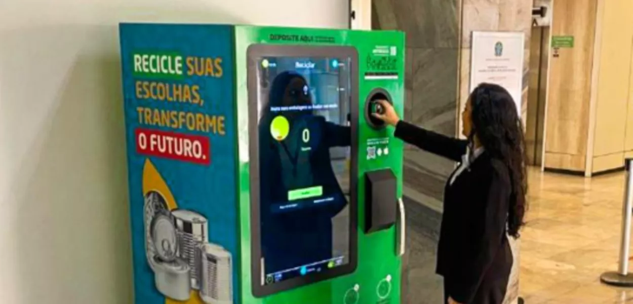 Ponto de coleta de material reciclável