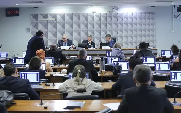 Veja os nomes que não ficaram na lista de indiciamentos da CPMI do INSS