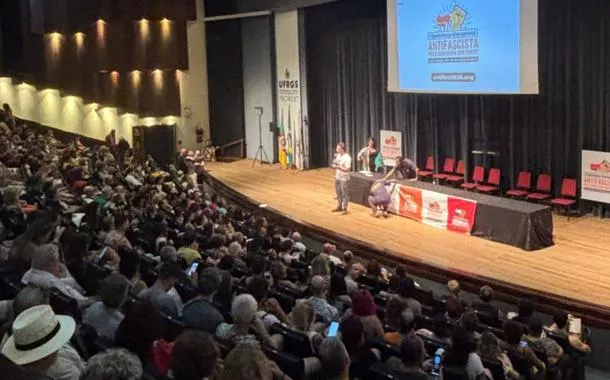 Conferência Antifascista reúne lideranças em Porto Alegre e debate cooperação global contra extrema direita