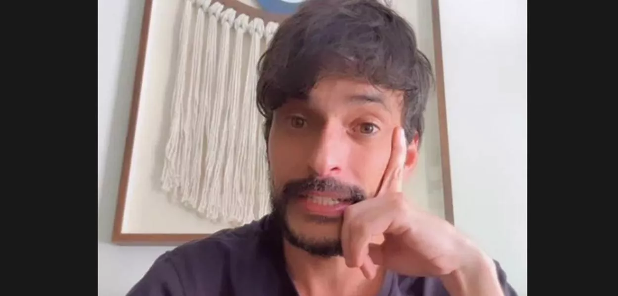 Fernando Oliveira, o Fefito, usou o Instagram, no domingo (30/3), para relatar o crime do qual foi vítima e desabafar: “Cansa ser forte”