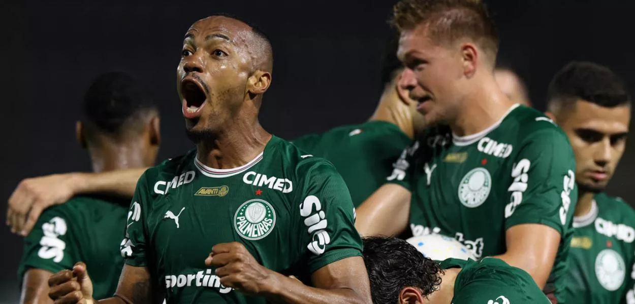 Palmeiras recebe o Santos para defender liderança do Brasileiro; confira onde assistir