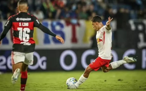 Bragantino vence Flamengo e encerra invencibilidade de Jardim