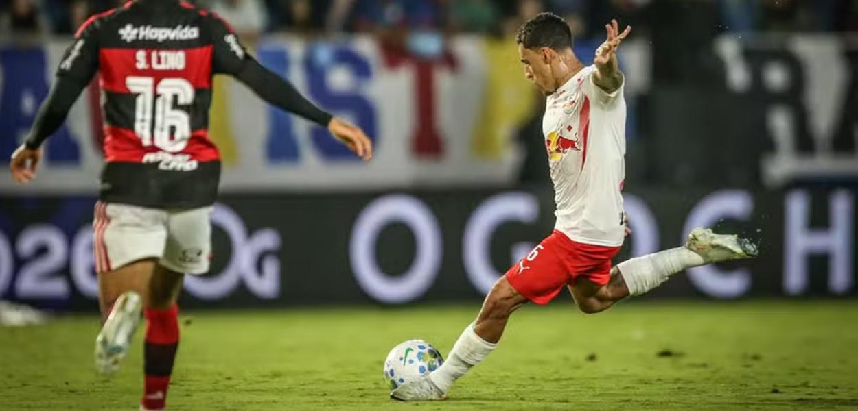 Bragantino vence Flamengo e encerra invencibilidade de Jardim