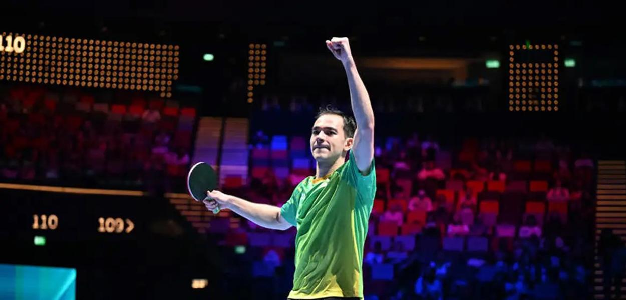 Hugo Calderano perde na semifinal e fica com bronze na Copa do Mundo de tênis de mesa