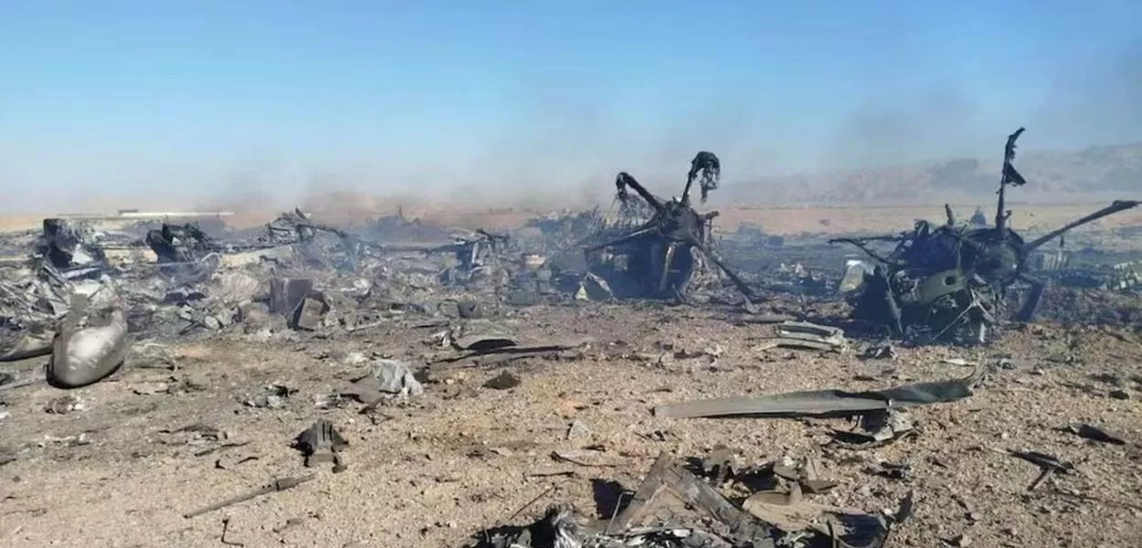 Destroços de suposta aeronave norte-americana destruída no Irã