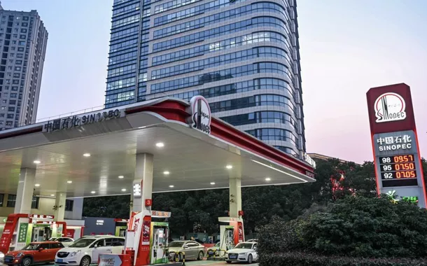 China mantém medidas de controle sobre preços da gasolina e do diesel