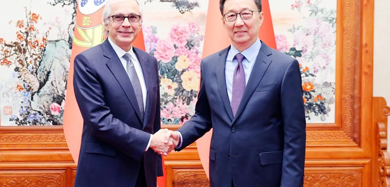 Han Zheng reúne-se com presidente da Assembleia da República de Portugal