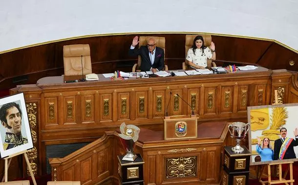 Venezuela aprova lei para atrair investimento estrangeiro na mineração