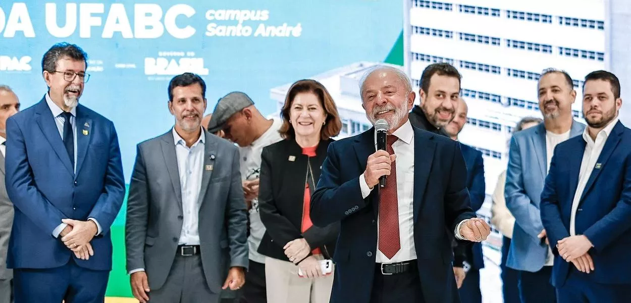 10.04.2026 – Presidente da República, Luiz Inácio Lula da Silva, durante visita à Unidade Tamanduatehy do Campus Santo André da Universidade Federal do ABC (UFABC), no Campus Santo André UFABC, Santo André - SP.