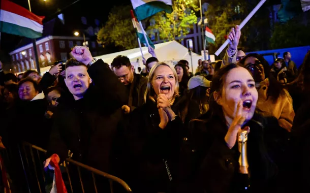 Apuração parcial coloca oposição à frente em eleição na Hungria