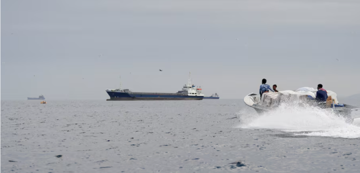 Irã aposta em “frota de mosquitos” para manter pressão no Estreito de Ormuz