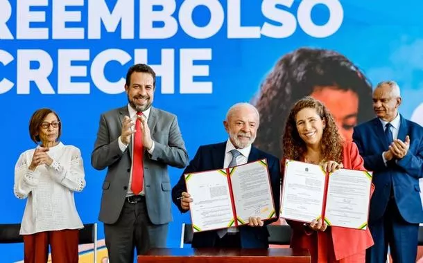 “Vocês não são invisíveis”, diz Lula ao ampliar direitos de terceirizados