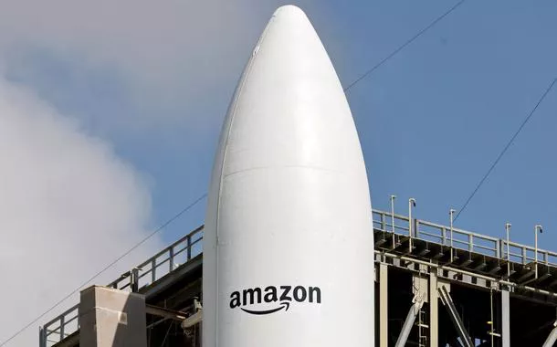Um foguete Atlas V da United Launch Alliance decola transportando os satélites da rede de internet Project Kuiper da Amazon, da Estação da Força Espacial de Cabo Canaveral, em Cabo Canaveral, Flórida, EUA, em 28 de abril de 2025.  