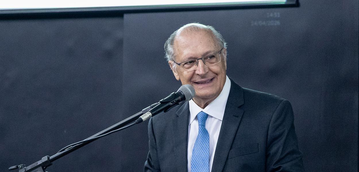 Alckmin defende expansão ferroviária para reduzir custos e impulsionar desenvolvimento do Brasil