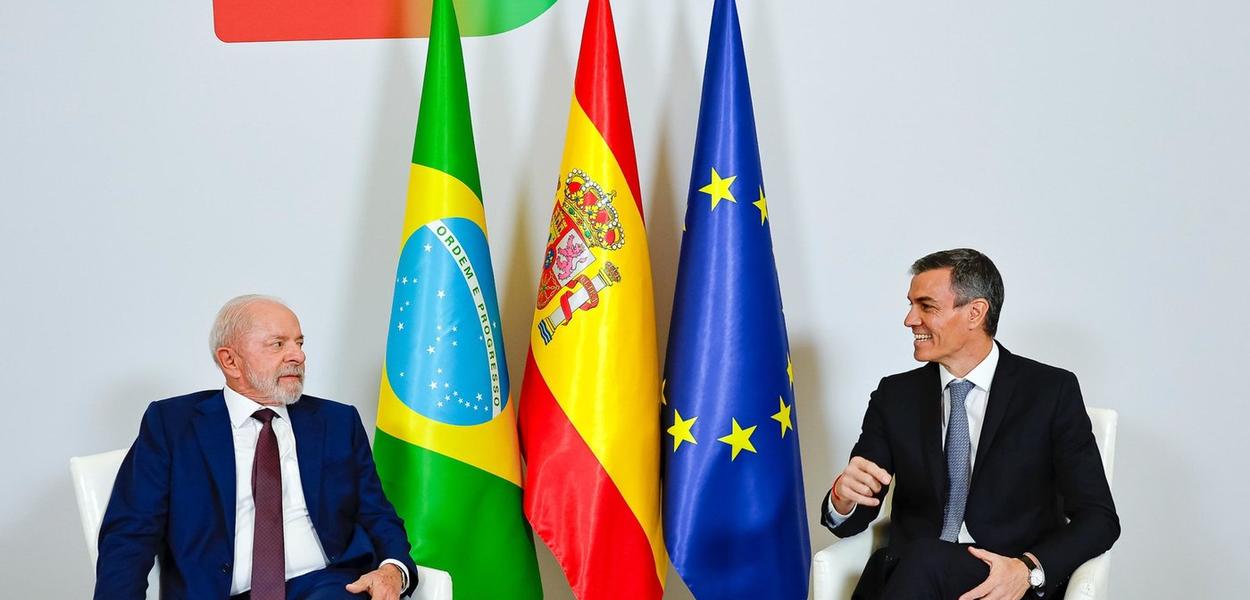 Brasil e Espanha estão na mesma trincheira pela paz e democracia, diz Lula