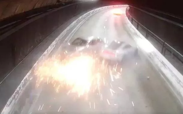 Acidente em túnel na cidade de São Paulo